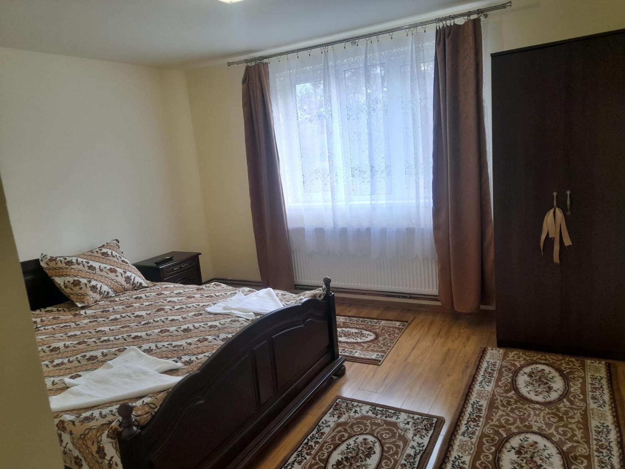 Cazare Slivut Prislop Silvasu de Jos Exterior foto